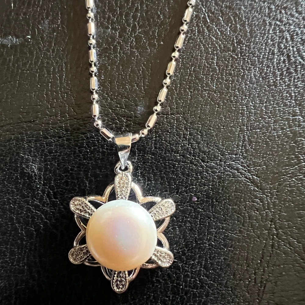 Genuine 11-12mm South sea silver plated pendant necklace  . Ships Usa only